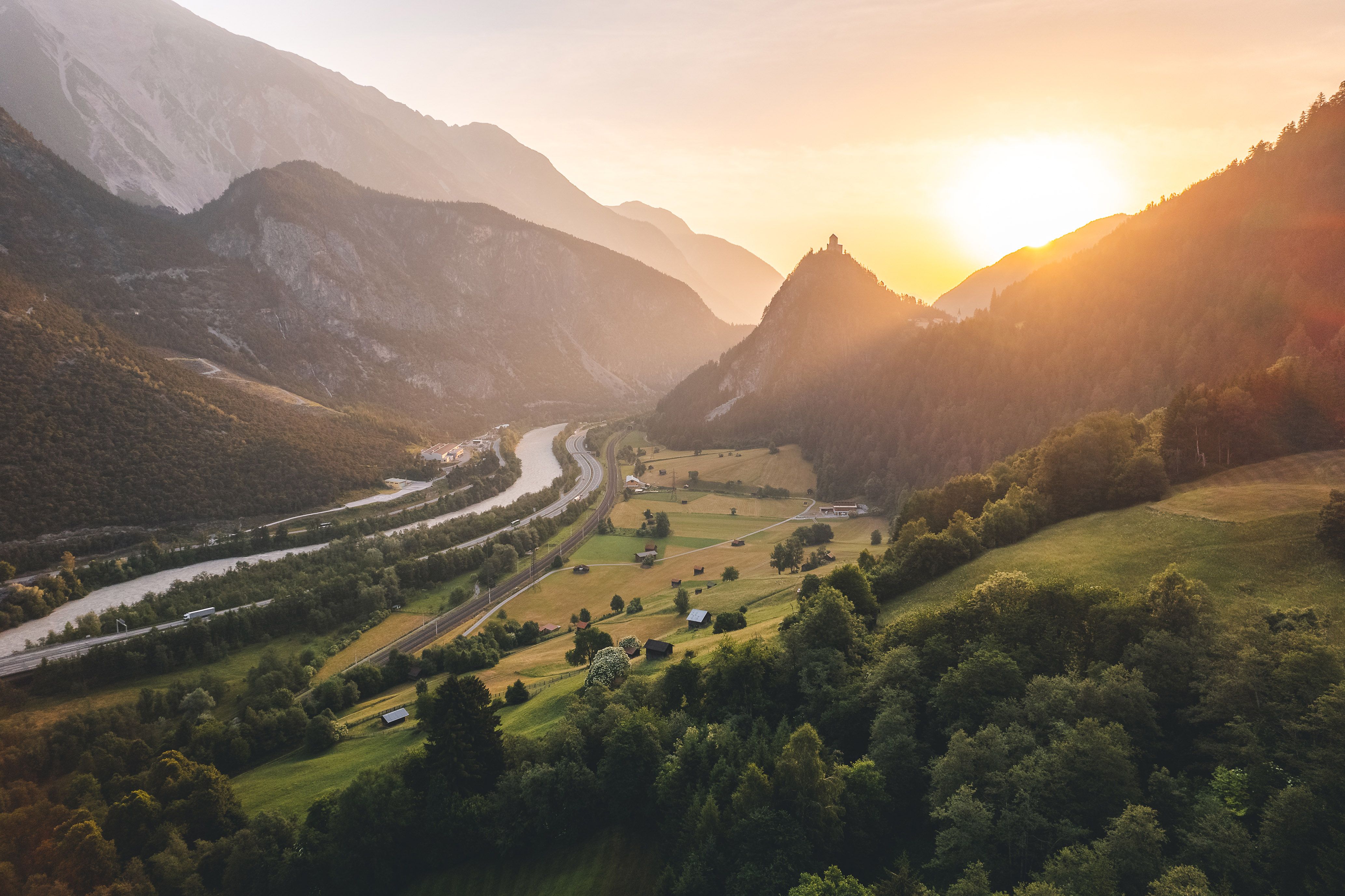 Blick ins Tal am Burgenweg